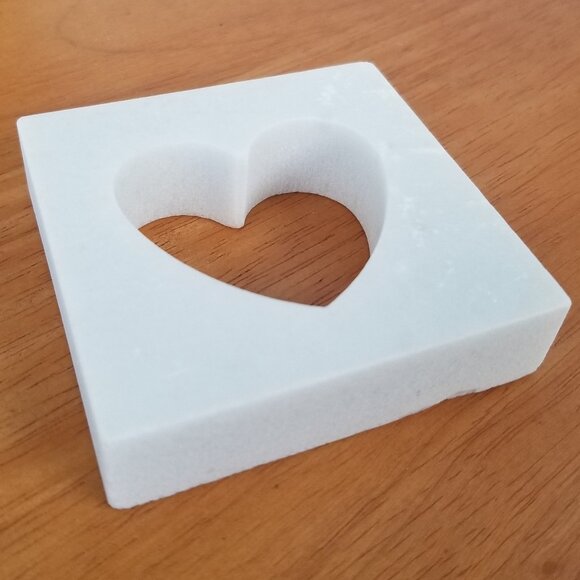 Miniature Marble Heart Decor Shelf Sitter White Cut Out Heart 3" x 3" Knickknack - Picture 2 of 6